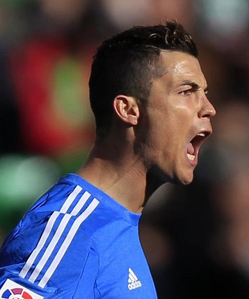 受伤几乎是 受伤几乎是