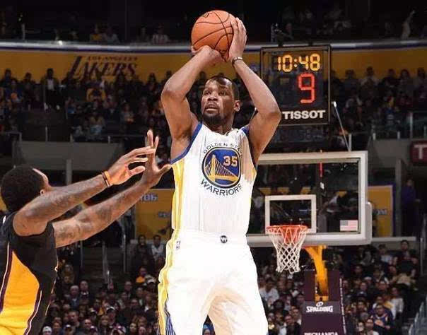 反击中我们 反击中我们