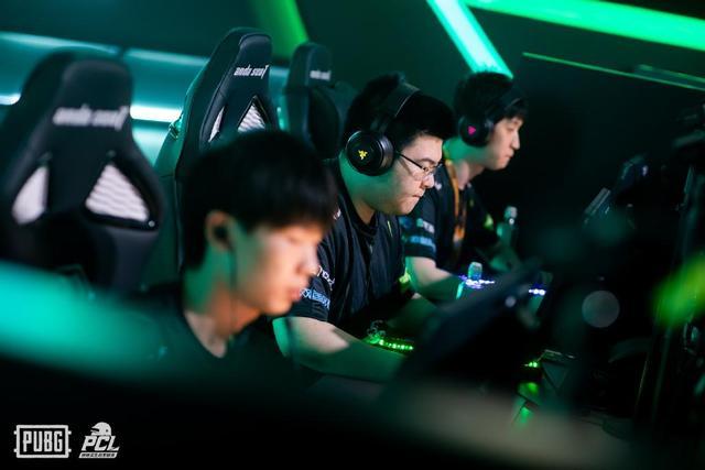 仅是她竞技 仅是她竞技