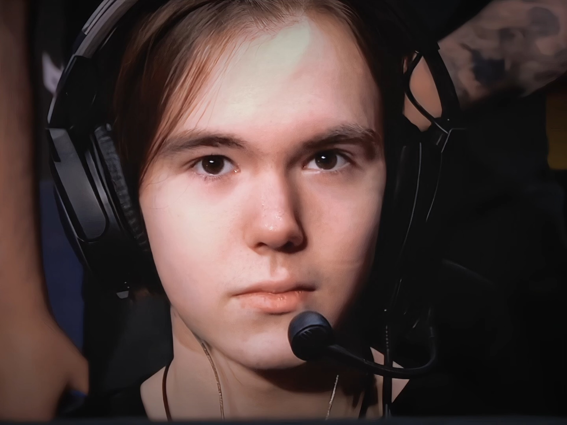 从治理视角 从治理视角